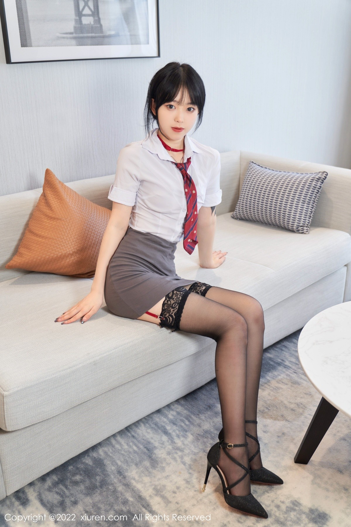 XiuRen秀人网模特奶瓶第5182期写真套图