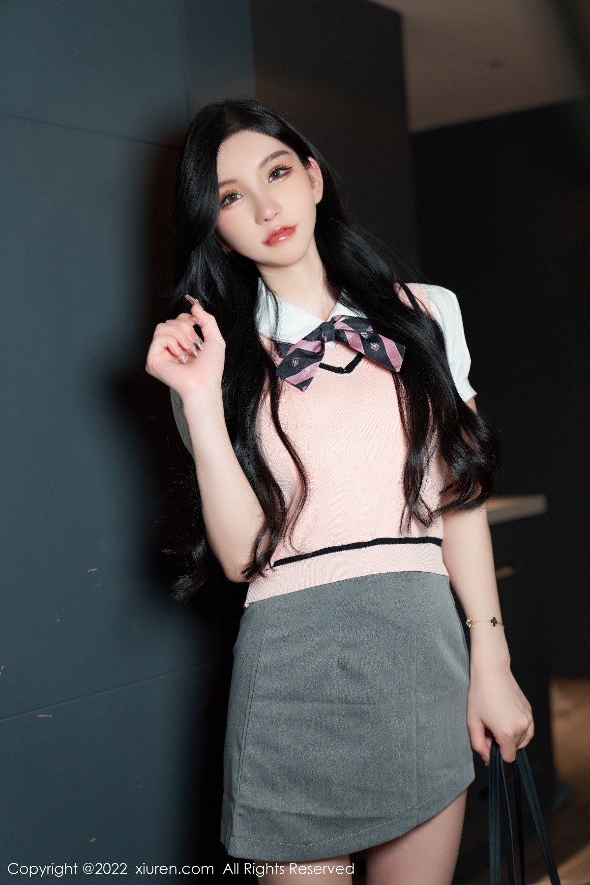 XiuRen秀人网模特周于希第5285期写真套图