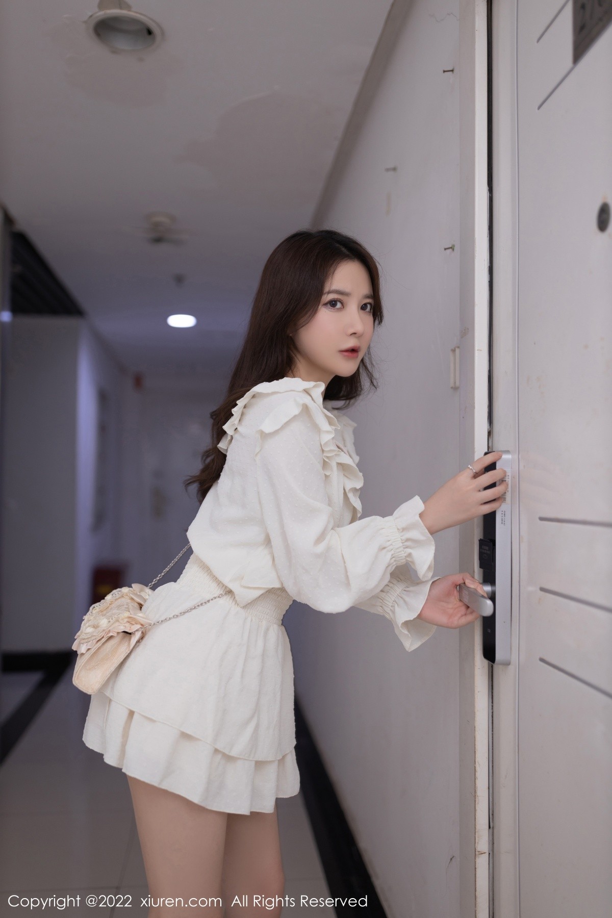 XiuRen秀人网模特鱼子酱第5322期写真套图