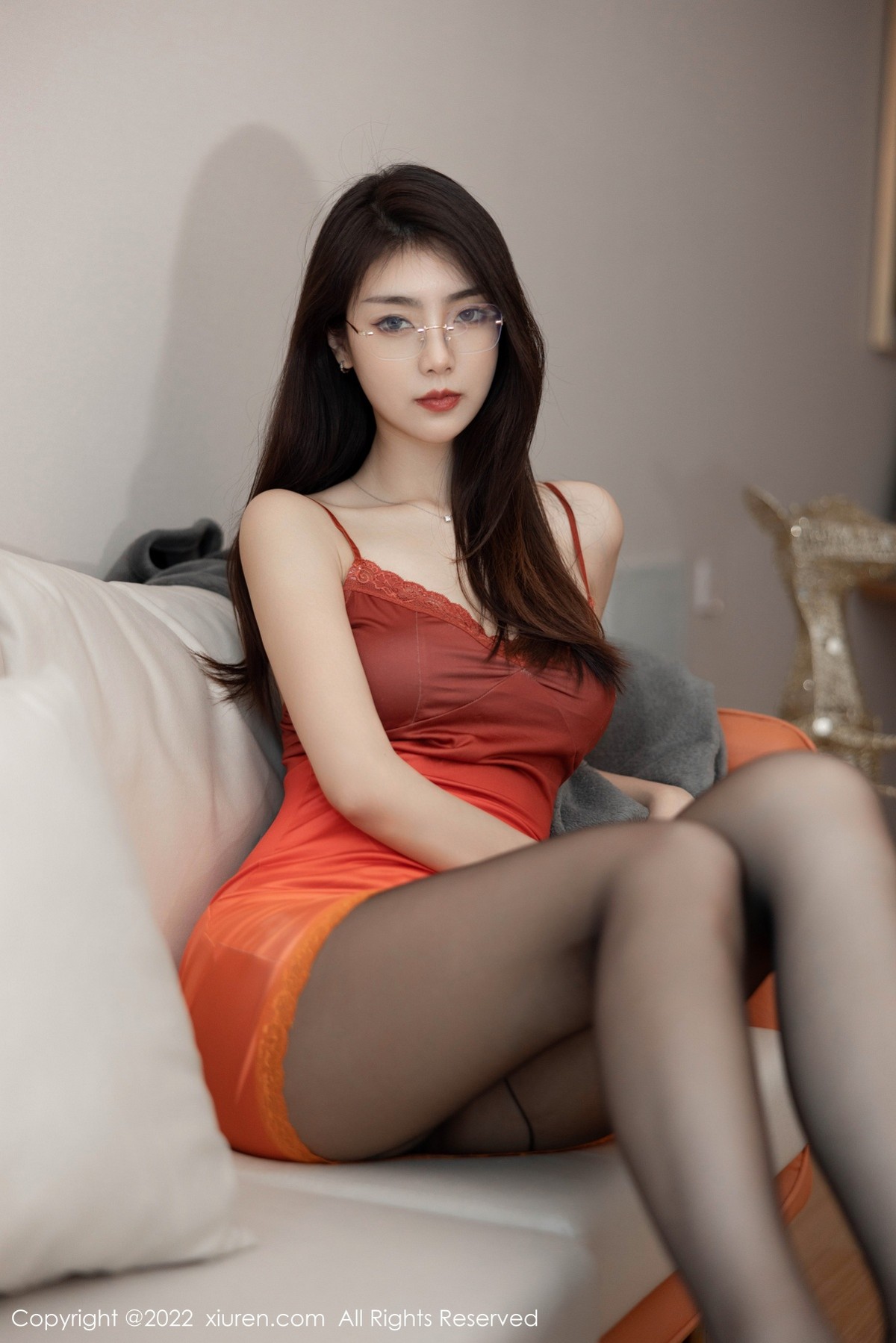 XiuRen秀人网模特可乐第5378期写真套图