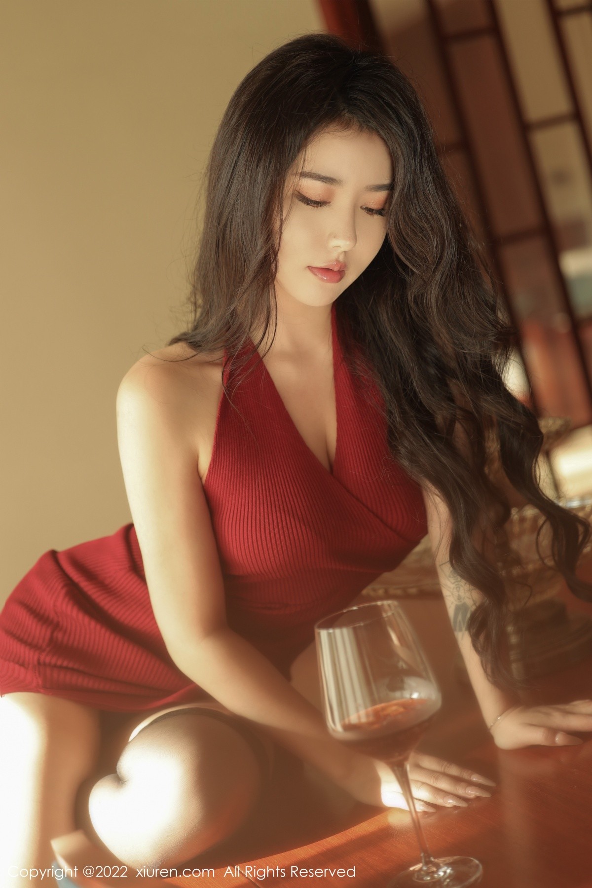 XiuRen秀人网模特玛鲁娜第5457期写真套图