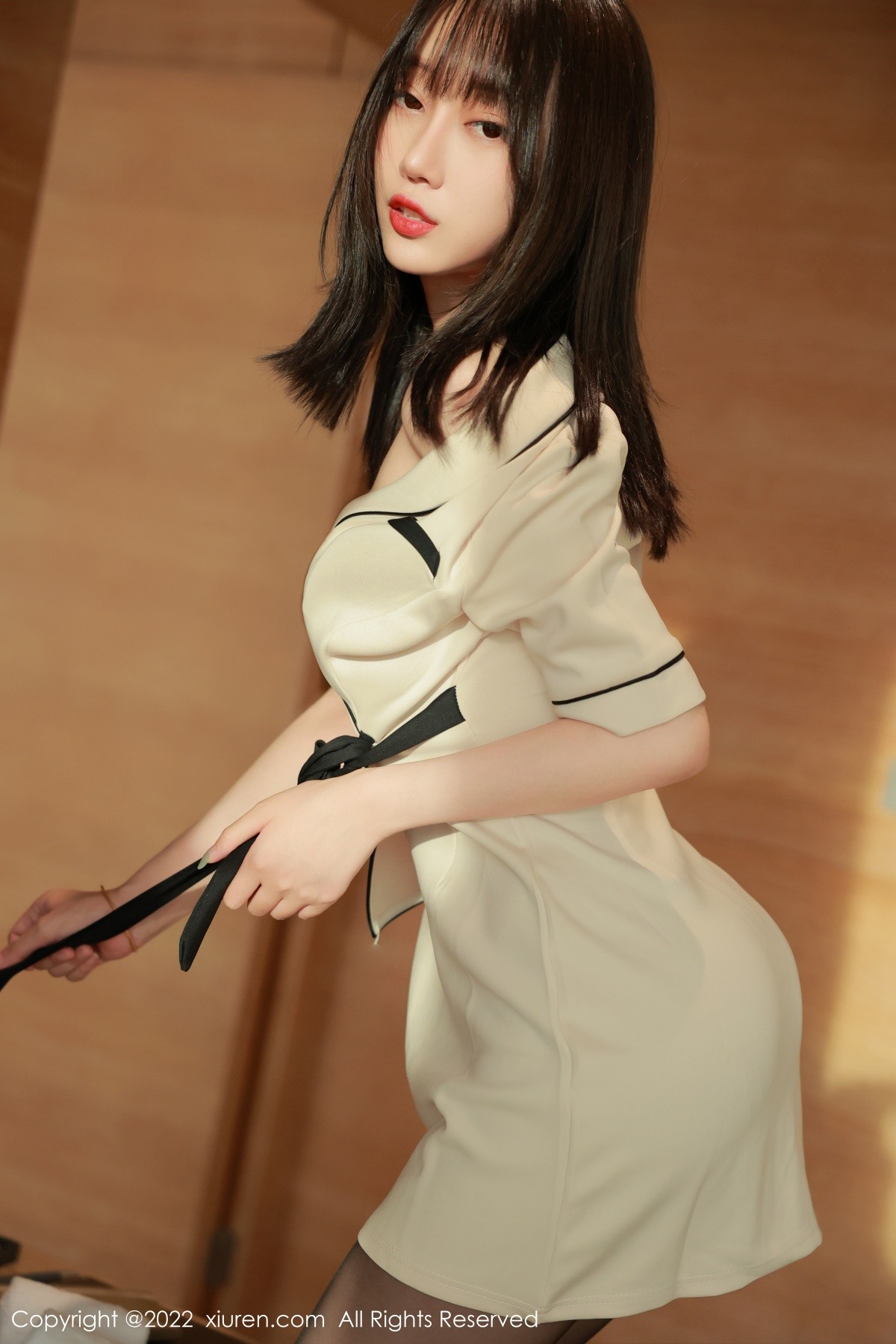 XiuRen秀人网模特玥儿玥第5534期写真套图
