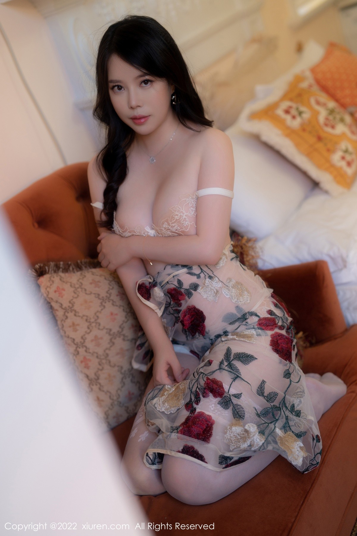 XiuRen秀人网模特白茹雪第5577期写真套图