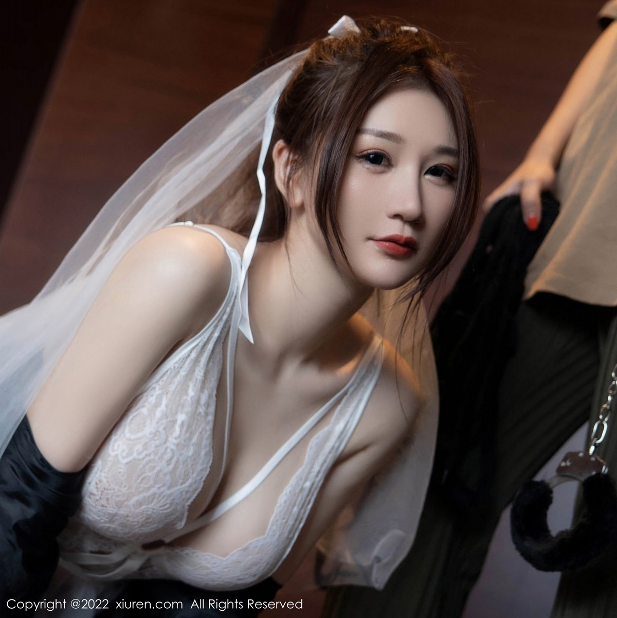 XiuRen秀人网模特顾乔楠第5565期写真套图