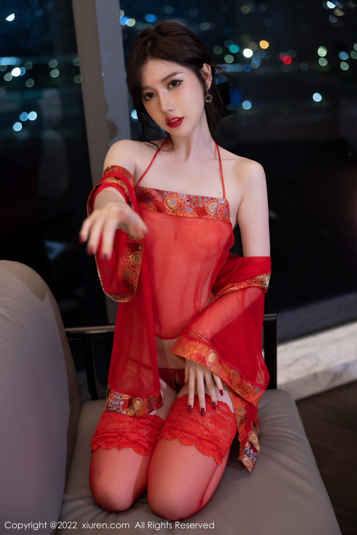 XiuRen秀人网模特美桃酱第5619期写真套图