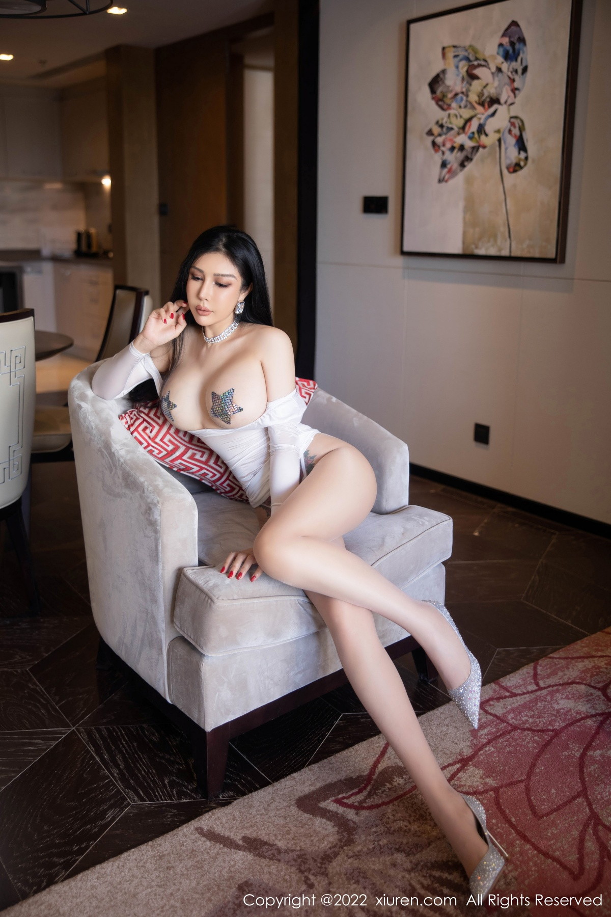 XiuRen秀人网模特田冰冰第5726期写真套图