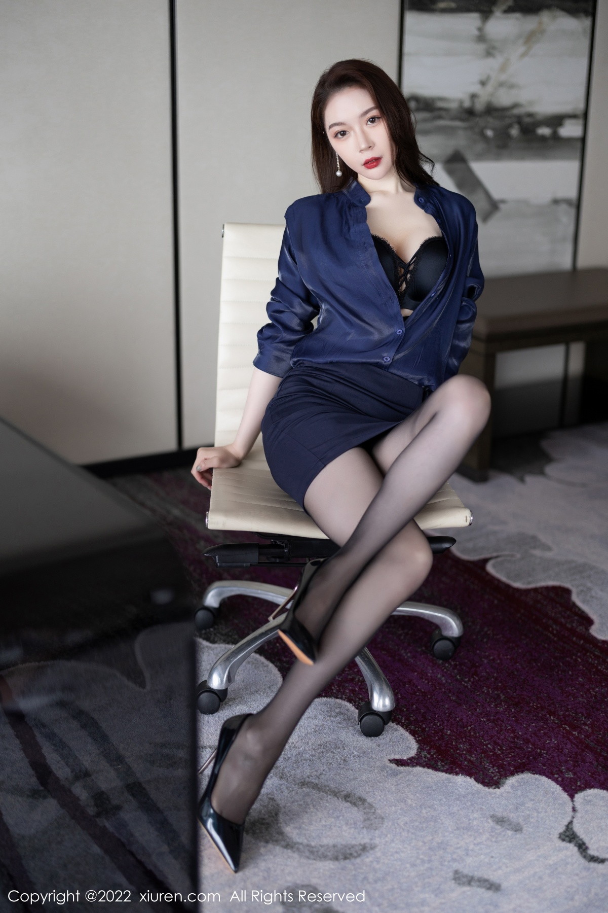 XiuRen秀人网模特梦心玥第5729期写真套图